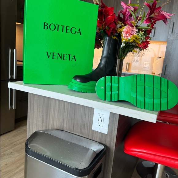 Bottega Veneta Tire Boots - Picture 2 of 5